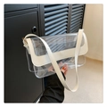 Bolso bandolera cuadrado de PVC transparente con ribete de piel sintética blanca - Blanco