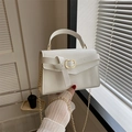 Borsa a tracolla bianca minimalista in pelle PU con catena dorata e fibbia quadrata - Bianco