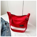 Borsa a tracolla sportiva Oxford rosso acceso con tracolla regolabile e logo - Rosso
