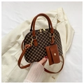 Retro-Schultertasche in Dunkelbraun mit geometrischem Print und passender Geldbörse - Braun