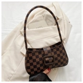 Retro Schultertasche mit Schachbrettmuster, S-Mustern und markanter quadratischer Schnalle - Kaffeebraun
