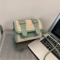 Mini sac bandoulière en paille bicolore vert clair et beige avec garniture en cuir - Vert