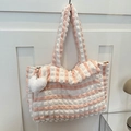 Sac fourre-tout à rayures roses et blanches, texture bulle avec pendentif cœur peluche - Rose Avec Pendentif