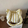 Chic popcorn texture shoulder bag with yellow and white stripes and puffy design - Yellow (Without Pendant)