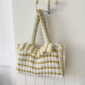 Grand sac cabas à bulles plissé avec rayures jaunes et blanches style nuage - Jaune sans pendentif