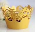 Elegante goldene lasergeschnittene Cupcake-Förmchen mit Blumen- und Vogelmustern für Partys - Gold