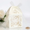 Scatola per confetti intagliata al laser con motivo a calice e nastro bianco elegante - Avorio
