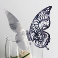 Elegante segnaposto a farfalla 3D argento con intricato motivo in pizzo tagliato al laser - Argento Riflettente