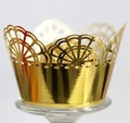 Close-up of golden crown laser cut cupcake wrapper for wedding and party decoration - 5cm / Reflective Gold