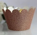 Detail of rose gold glitter cupcake wrappers with scalloped edges for festive decoration - 5cm / Apple Gold