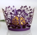 Caissettes à cupcakes violettes découpées au laser avec motif arbre pour fête - Violet foncé