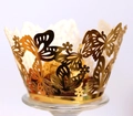 Involucro per cupcake dorato tagliato al laser con motivi traforati di farfalle e fiori - 5cm / Oro Riflettente