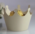 Detailed close-up of cream crown lace cupcake liner with golden foil chocolate - Jewelry Star (beige)