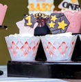Rosa und lila lasergeschnittene Cupcake-Hüllen mit eins und Stern Kuchendekoration - 5*5*8CM / Weiß