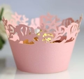 Lichtroze lasergesneden cupcake vormpjes met oceaan thema zoals zeesterren en koraal - Roze