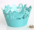 Detaillierte lasergeschnittene hellblaue Perlglanz-Cupcake-Förmchen mit Babymotiven - Tiffany-Blau