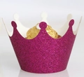 Detail of glitter purple crown paper cupcake wrapper with golden chocolate insert - 5cm / Glitter Fuchsia