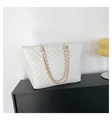 Sac fourre-tout matelassé blanc avec finition brillante et bretelles dorées - Blanc