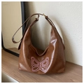 Bolso tote marrón vintage de piel sintética con una mariposa rosa bordada delante - Tostado