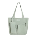 Borsa tote in nylon verde chiaro con tasche multiple e piccola custodia appesa, vista frontale - Verde
