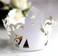Detail of laser-cut wedding cupcake wrapper with bride and groom silhouette - 5cm / White