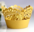 Pirottini per cupcake in oro tagliati al laser con eleganti motivi in pizzo per matrimoni - Oro