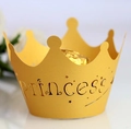 Detail of laser-cut crown cake wrapper in matte gold with princess text and stars - Gold / 5cm