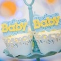 Laserschnitt Herzspitze Cupcake-Hüllen mit Baby-Toppern für Partykuchen-Deko - Hellblau