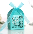 Boîte à bonbons bleu Tiffany découpée au laser avec motif de roses et ruban de soie élégant - Bleu Sarcelle