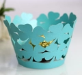 Λεπτομέρεια από σκούρο πράσινο laser-cut περιτυλίγματα cupcake για διακόσμηση - Μπλε Tiffany