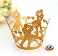 Laser-cut golden paper cupcake wrapper with romantic kissing couple and heart silhouette - Gold Yellow