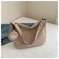Elegante borsa tote in velluto a coste beige con portamonete tondo e grande capacità - cachi con ciondolo