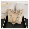 Borsa tote in paglia intrecciata beige con ampia tracolla jacquard geometrica e oro - Stile 1 Trama Unita (6661-SZ) / Bianco Sporco