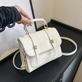 Elegante borsa a mano bianco crema in finto camoscio con fibbie e tracolla rimovibile - Bianco