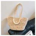 Elegante bolso tote de paja crema con lunares de colores y detalle de botón de perla - Blanco roto sin colgante