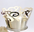 Goldene lasergeschnittene Cupcake-Hülle mit Herz- und Wirbelmustern für Hochzeitsdeko - 5*5*8CM / Reflektierendes Silber