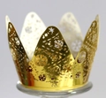 Detail of laser-cut golden snowflake crown cupcake wrapper for festive party decoration - 5cm / Reflective Gold