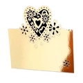 Élégante carte de table dorée découpée au laser avec motifs de cœur et fleurs de mariage - Or Réfléchissant