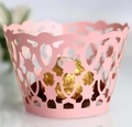 Roze lasergesneden cupcake vormpjes met bloemmotieven voor bakkerij decoratie - 5cm / Roze