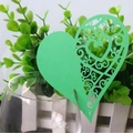 Marque-place cœur vert herbe pour verre avec motifs floraux découpés au laser - Vert Foncé