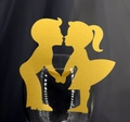 Silhouette de couple découpée au laser en or givré pour la décoration de gâteaux de mariage - Or