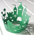 Green laser-cut castle cupcake wrapper with stars and hearts for Halloween parties - Dark Green / 5cm