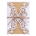 Invito matrimonio intagliato a laser con custodia floreale bianca e carta kraft - Copertina Bianca + Interno Kraft