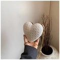 Elegante borsa da sera a forma di cuore con paillettes bianche e catena dorata - Bianco