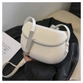 Bolso bandolera minimalista blanco de cuero sintético con correa ajustable elegante - Blanco