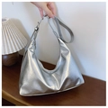 Borsa hobo argento metallizzato in ecopelle testurizzata con tracolla regolabile - Argento