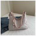 Bolso tote de jacquard rosa pálido de estilo chino con diseño de paisaje y cuentas - Rosa