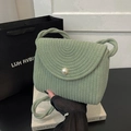 Borsa a tracolla intrecciata verde chiaro con fibbia a perla e trama in corda spessa - Stile di base / Verde