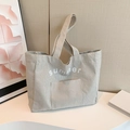 Senkrecht gestreifte Canvas-Einkaufstasche in Taupe mit weißem Summer-Aufdruck - Grau
