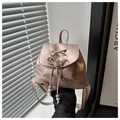 Mini mochila de cuero PU rosa con lazo de cordón y detalles de cuentas en la mano - Rosa